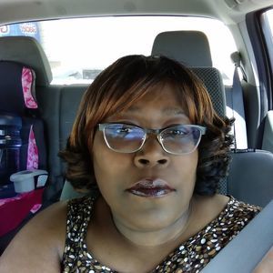 Meet your Posher, Carla